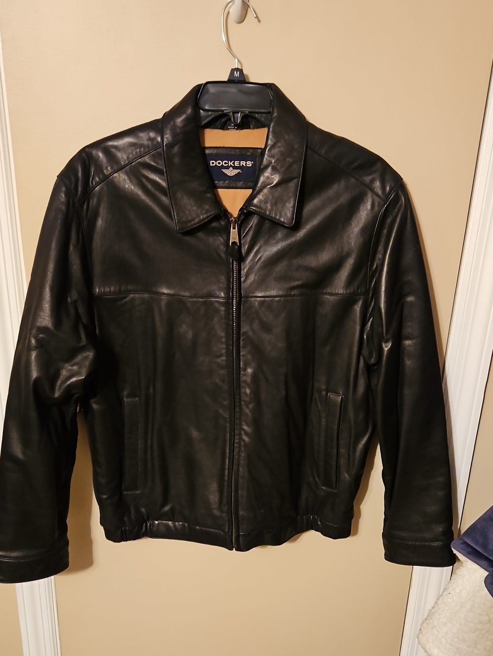 Dockers Black Leather Bomber Jacket with Zip Front